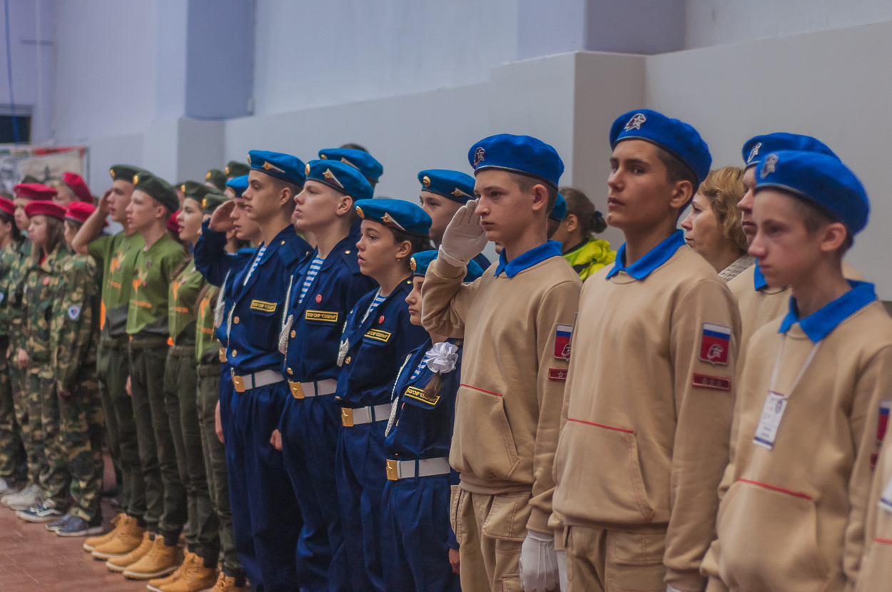 Юнармейцы маршируют в Молочном - Официальный сайт Вологодской ГМХА